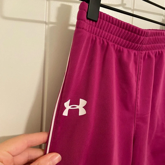 Under Armour girl’s dark pink straight cut sweatpants —‎ small - Picture 2 of 7